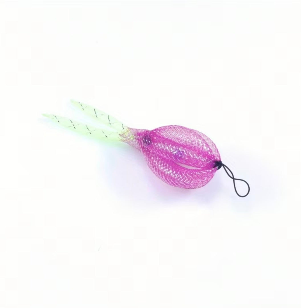 Cat beetroot toy